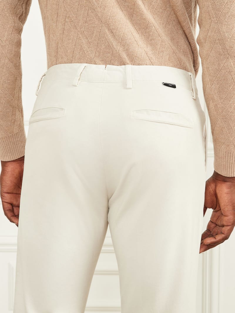 Guess Ben Urban Chino Pant - Dreamy Moon Guess Ben Urban Chino Pant - Dreamy Moon