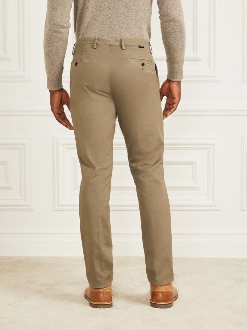 Guess Eco Hugh Easy Chino Pant - Green Canteen Guess Eco Hugh Easy Chino Pant - Green Canteen