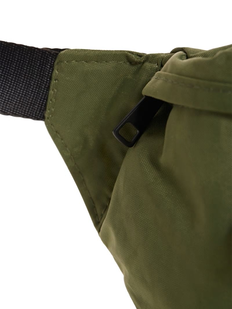 Guess GUESS Originals Nylon Fanny Pack - Amp Green Guess GUESS Originals Nylon Fanny Pack - Amp Green