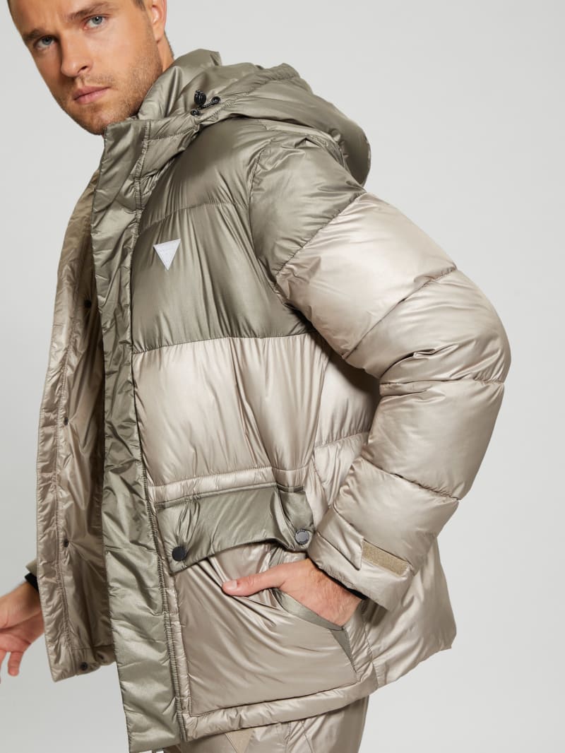 Guess Wilfred Hooded Long Puffer Jacket - Pasadena With Green Block Guess Wilfred Hooded Long Puffer Jacket - Pasadena With Green Block