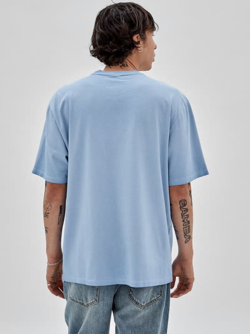Guess GUESS Originals Icon Logo Tee - Faint Blue Multi Guess GUESS Originals Icon Logo Tee - Faint Blue Multi