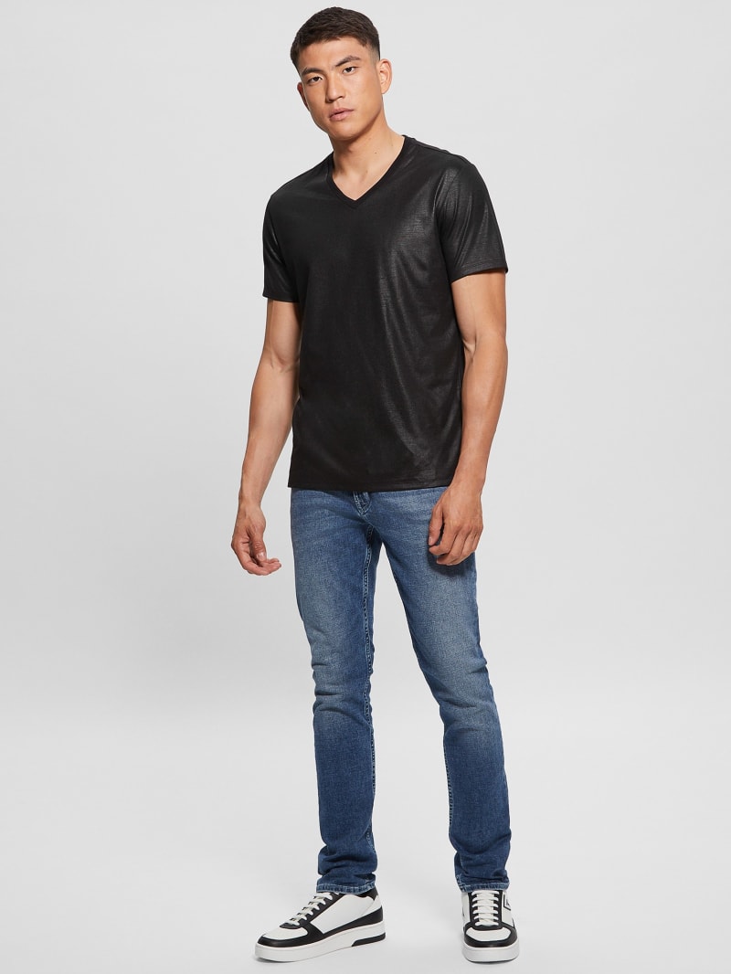Guess Mason Yoke V-Neck Tee - Black Guess Mason Yoke V-Neck Tee - Black