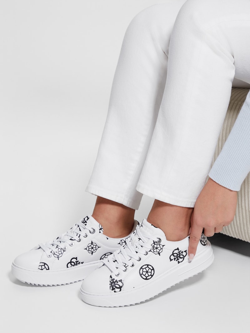 Guess Denesa Peony Low-Top Sneakers - White Logo Guess Denesa Peony Low-Top Sneakers - White Logo