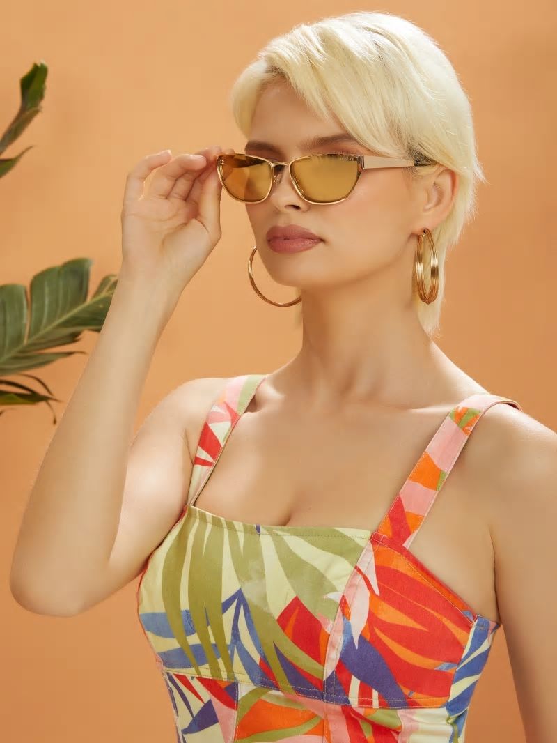Guess Gia Metal Cat-Eye Sunglasses - Gold W/Tort Arm Guess Gia Metal Cat-Eye Sunglasses - Gold W/Tort Arm