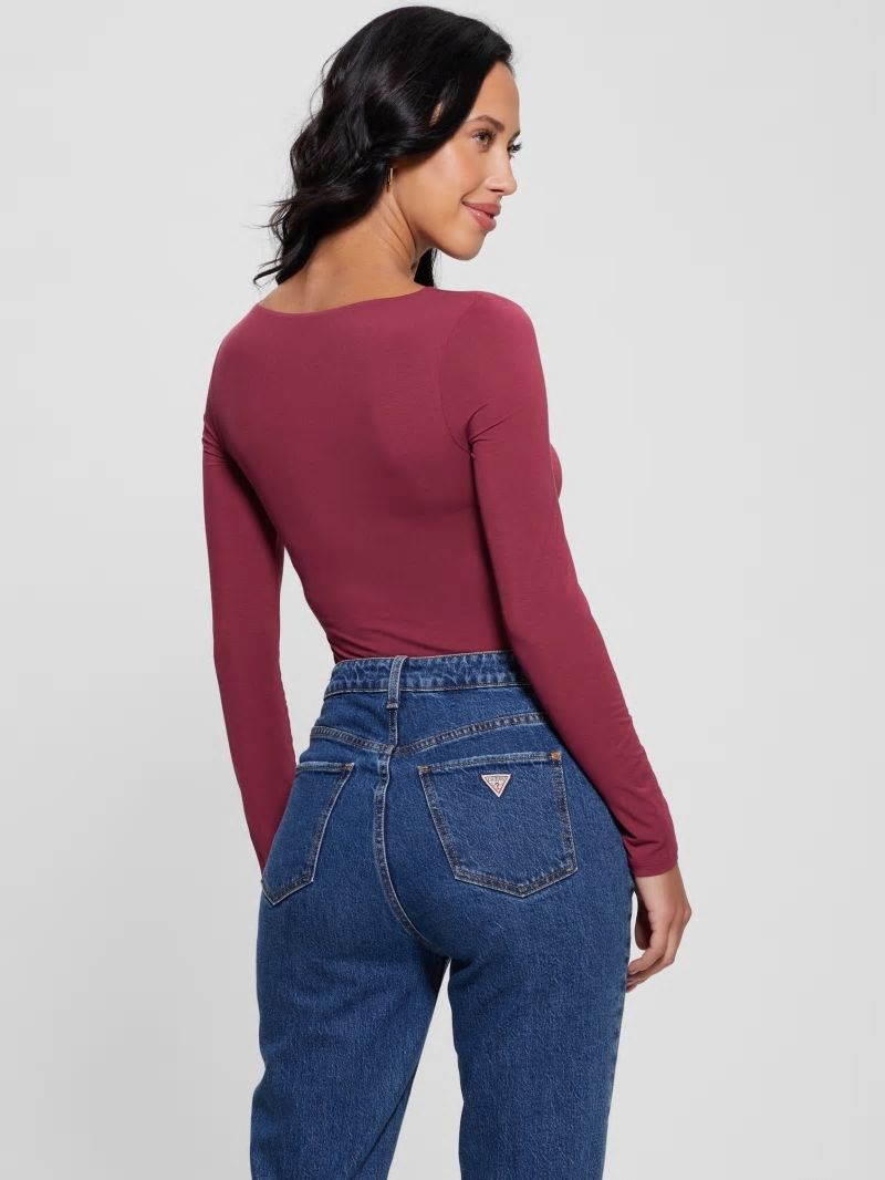 Guess Eco Mena Twisted Top - Tahiti Red Guess Eco Mena Twisted Top - Tahiti Red