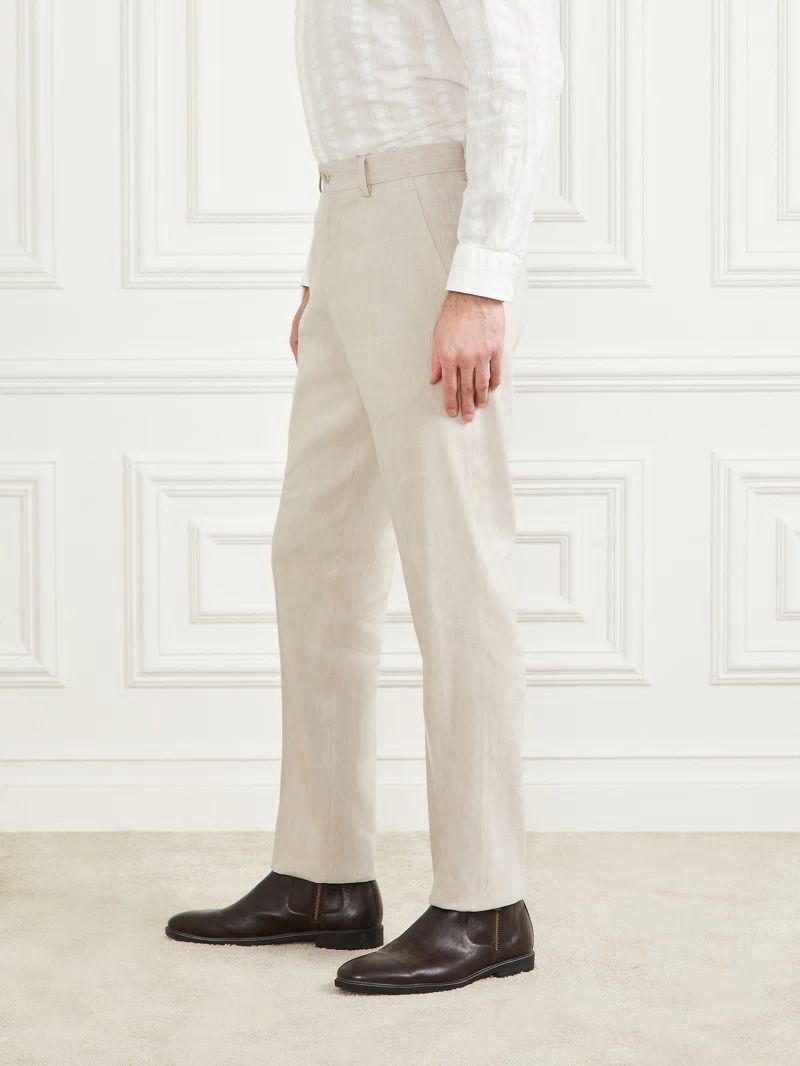Guess Roger Classic Chino Pants - Stonesand Yd Guess Roger Classic Chino Pants - Stonesand Yd