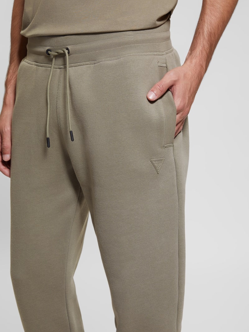 Guess Eco Aldwin Logo Pants - Mossy Green Guess Eco Aldwin Logo Pants - Mossy Green