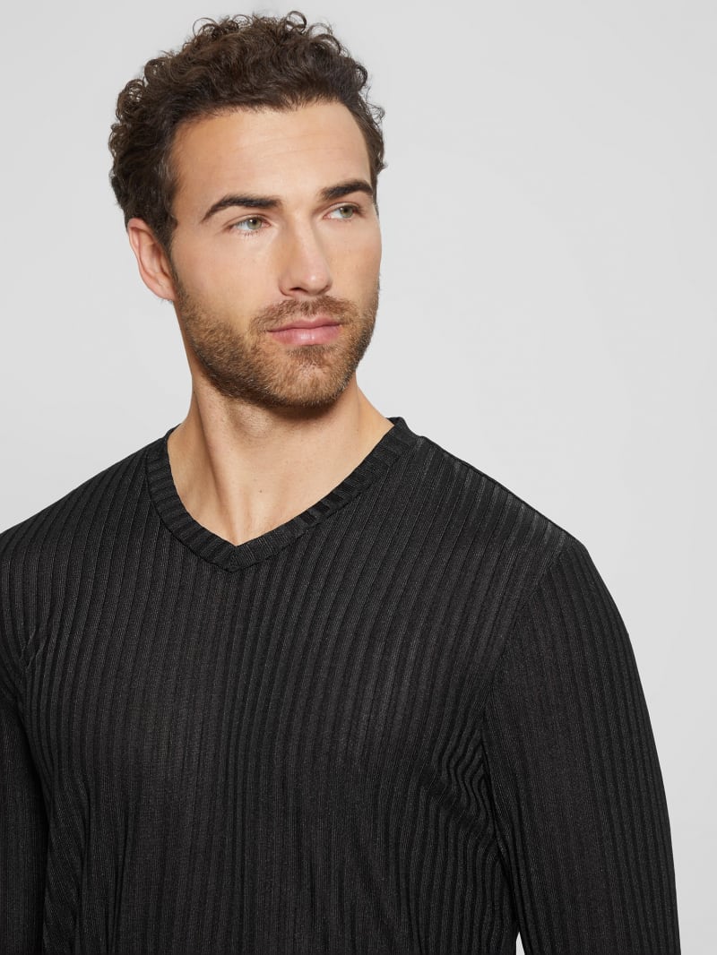 Guess Warehouse V-Neck Knit Tee - Black Guess Warehouse V-Neck Knit Tee - Black