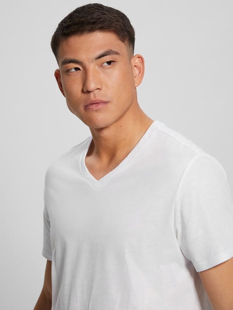 Guess Mason Yoke V-Neck Tee - Pure White Guess Mason Yoke V-Neck Tee - Pure White