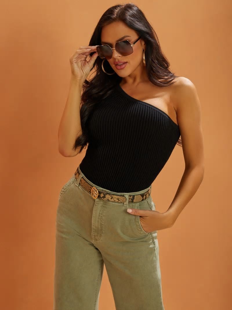 Guess Aurora Oversized Trim Sunglasses - 05b (Black) Guess Aurora Oversized Trim Sunglasses - 05b (Black)
