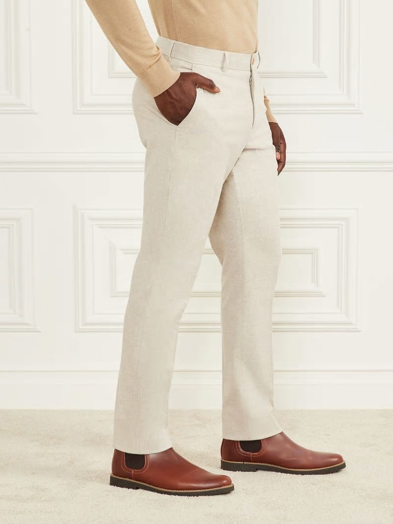 Guess Roger Classic Chino Pant - Herb Tan Yd Guess Roger Classic Chino Pant - Herb Tan Yd