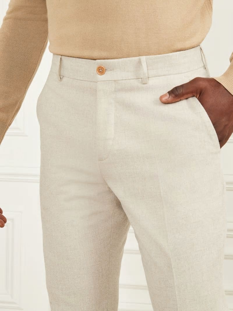 Guess Roger Classic Chino Pant - Herb Tan Yd Guess Roger Classic Chino Pant - Herb Tan Yd