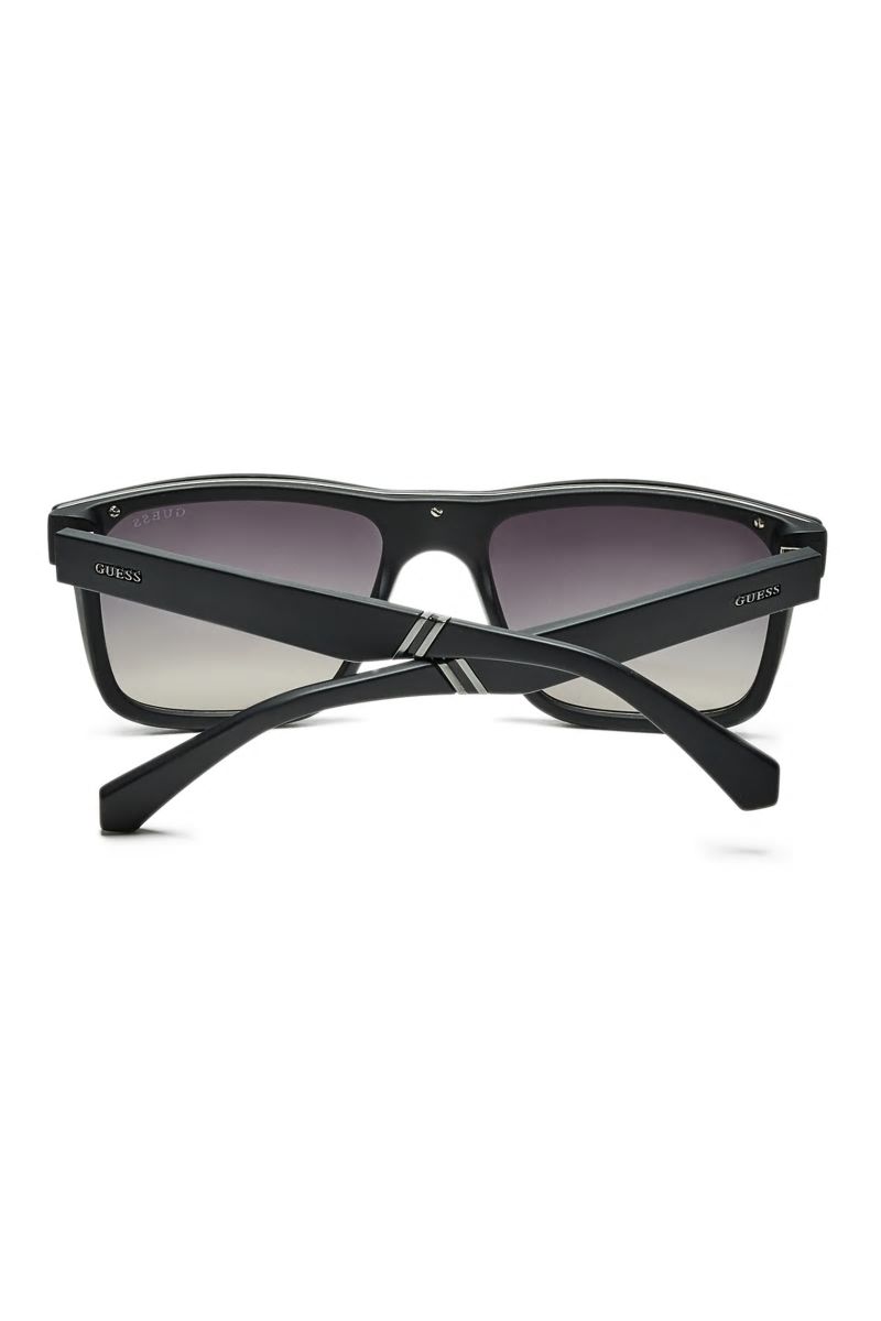 Guess Matte Square Sunglasses - Black Guess Matte Square Sunglasses - Black