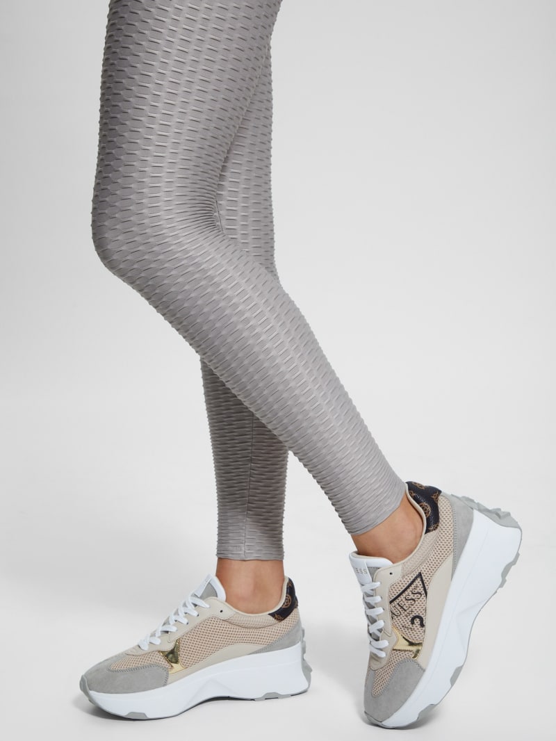 Guess Calebb Logo Print Sneakers - Medium Natural Logo Guess Calebb Logo Print Sneakers - Medium Natural Logo