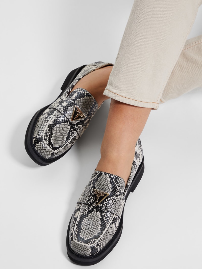 Guess Shatha Triangle Loafers - Rosewood Short Guess Shatha Triangle Loafers - Rosewood Short