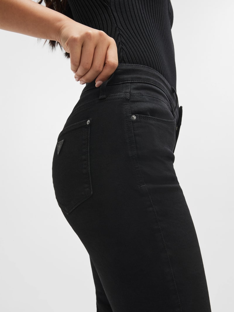Guess Eco Sexy Straight Jeans - Carrie Black. Guess Eco Sexy Straight Jeans - Carrie Black.