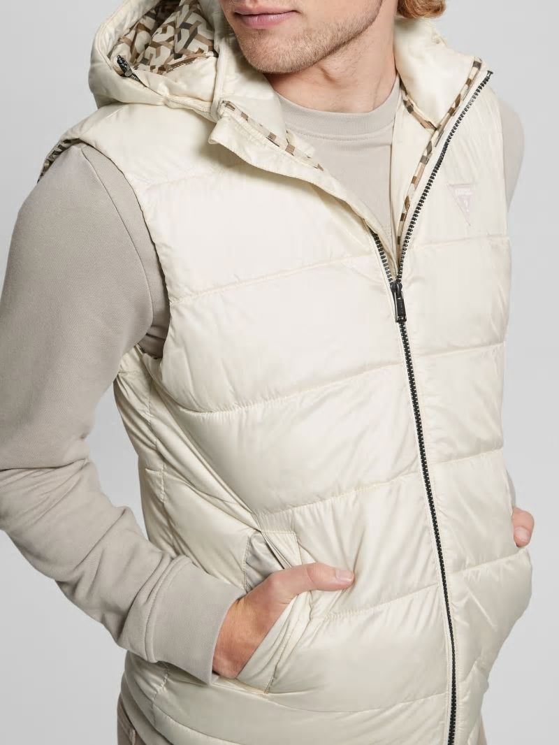 Guess Eco Super Light Puffer Vest - Quicksand Guess Eco Super Light Puffer Vest - Quicksand