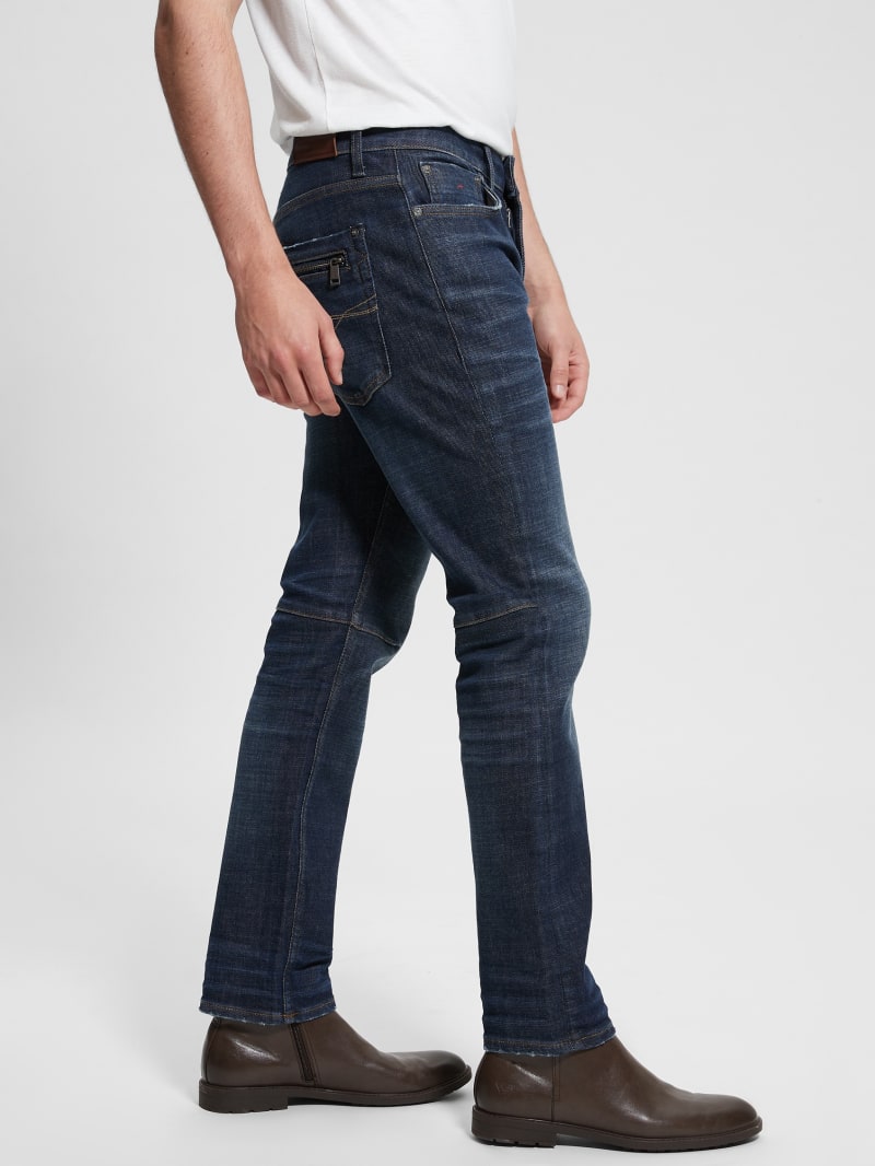 Guess Regular Straight Jeans - Stillwater Guess Regular Straight Jeans - Stillwater