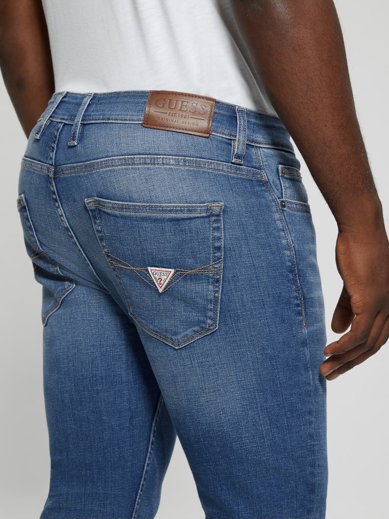 Guess Eco Low-Rise Slim Straight Jeans - Brasco Guess Eco Low-Rise Slim Straight Jeans - Brasco