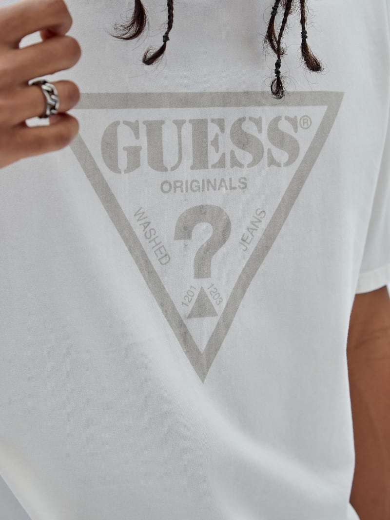 Guess GUESS Originals Triangle Tee - Sandy Shore Multi Guess GUESS Originals Triangle Tee - Sandy Shore Multi