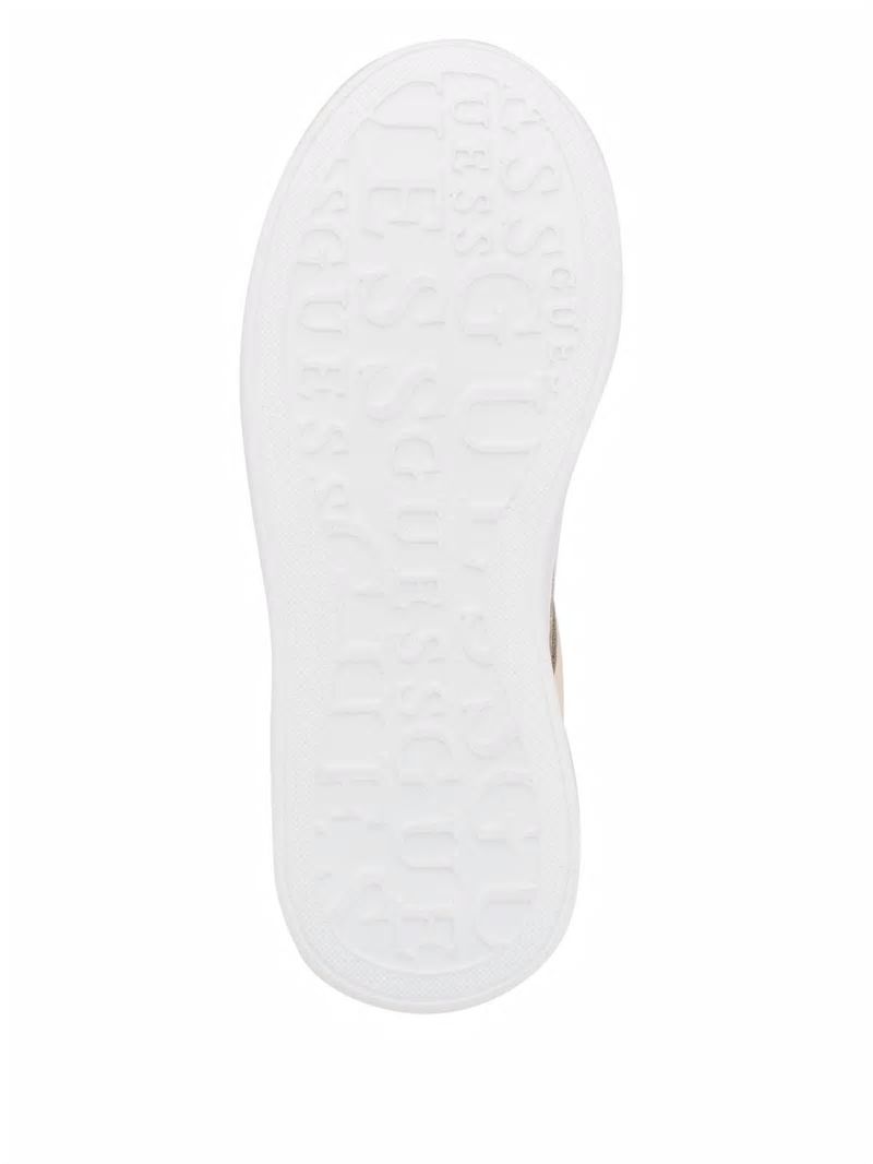 Guess Cleva Contrasting Low-Top Sneakers - Light Natural 110 Guess Cleva Contrasting Low-Top Sneakers - Light Natural 110