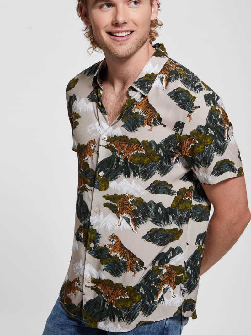 Guess Eco Mountain Tiger Shirt - Mountain Tiger Guess Eco Mountain Tiger Shirt - Mountain Tiger
