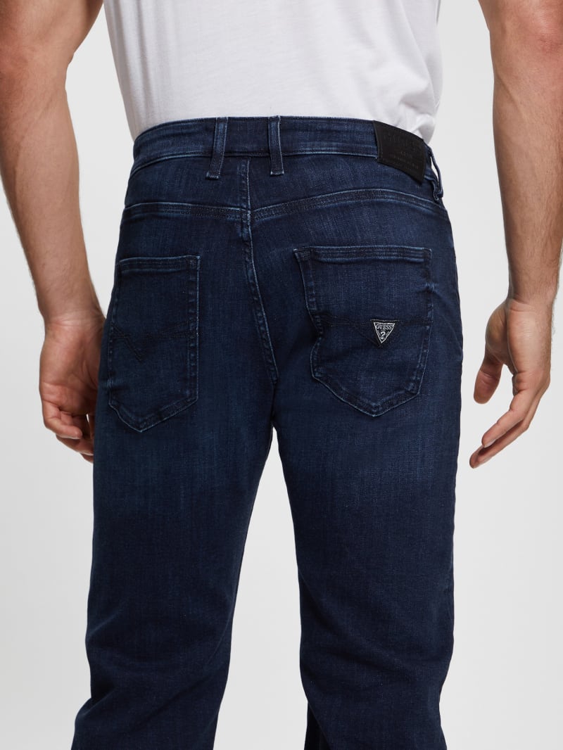 Guess Relaxed Straight Jeans - Remix Guess Relaxed Straight Jeans - Remix