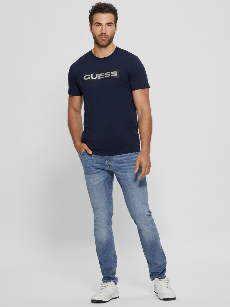 Guess Metallic Signature Tee - Bleu éLéGant Guess Metallic Signature Tee - Bleu éLéGant
