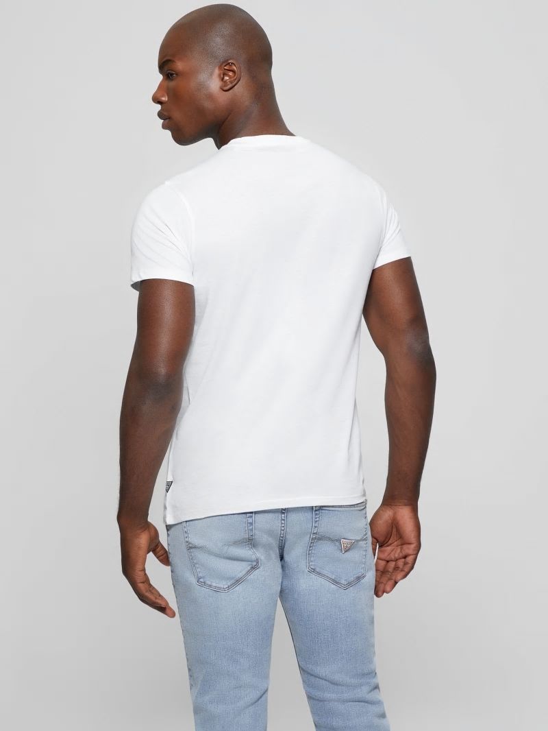 Guess Iridescent Signature Tee - Pure White Guess Iridescent Signature Tee - Pure White