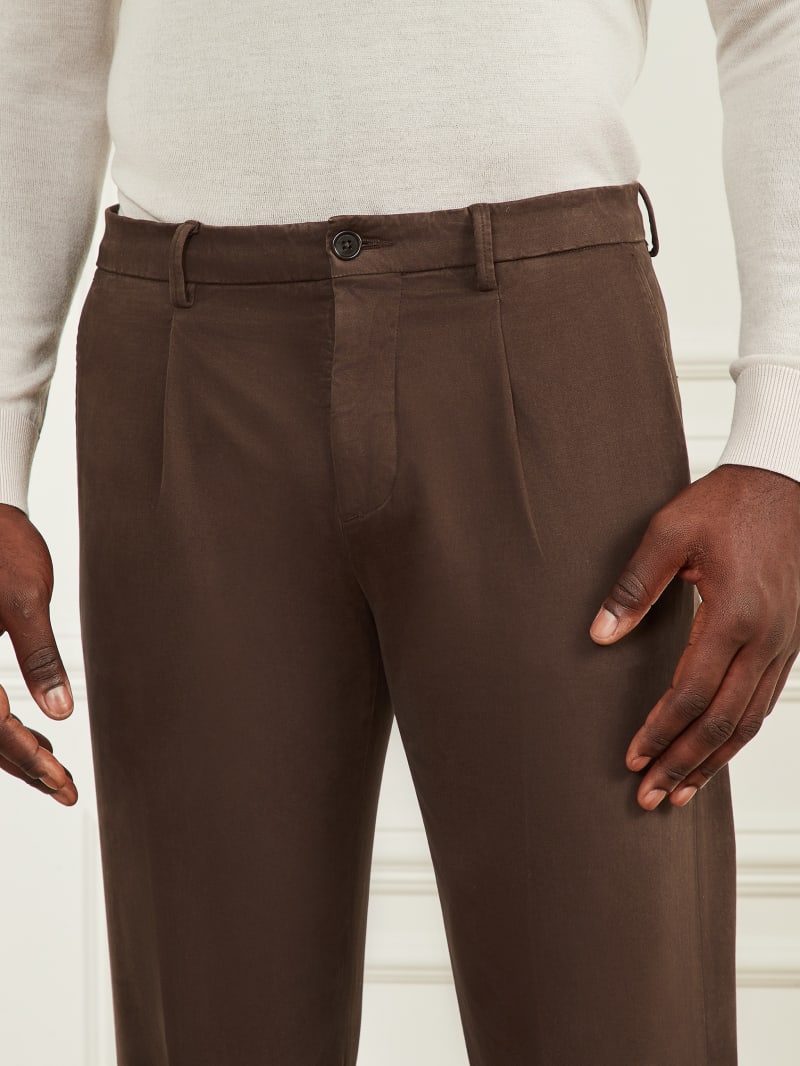 Guess Ethan Twill Roll-Up Chino Pant - Chocolate Brownie Guess Ethan Twill Roll-Up Chino Pant - Chocolate Brownie