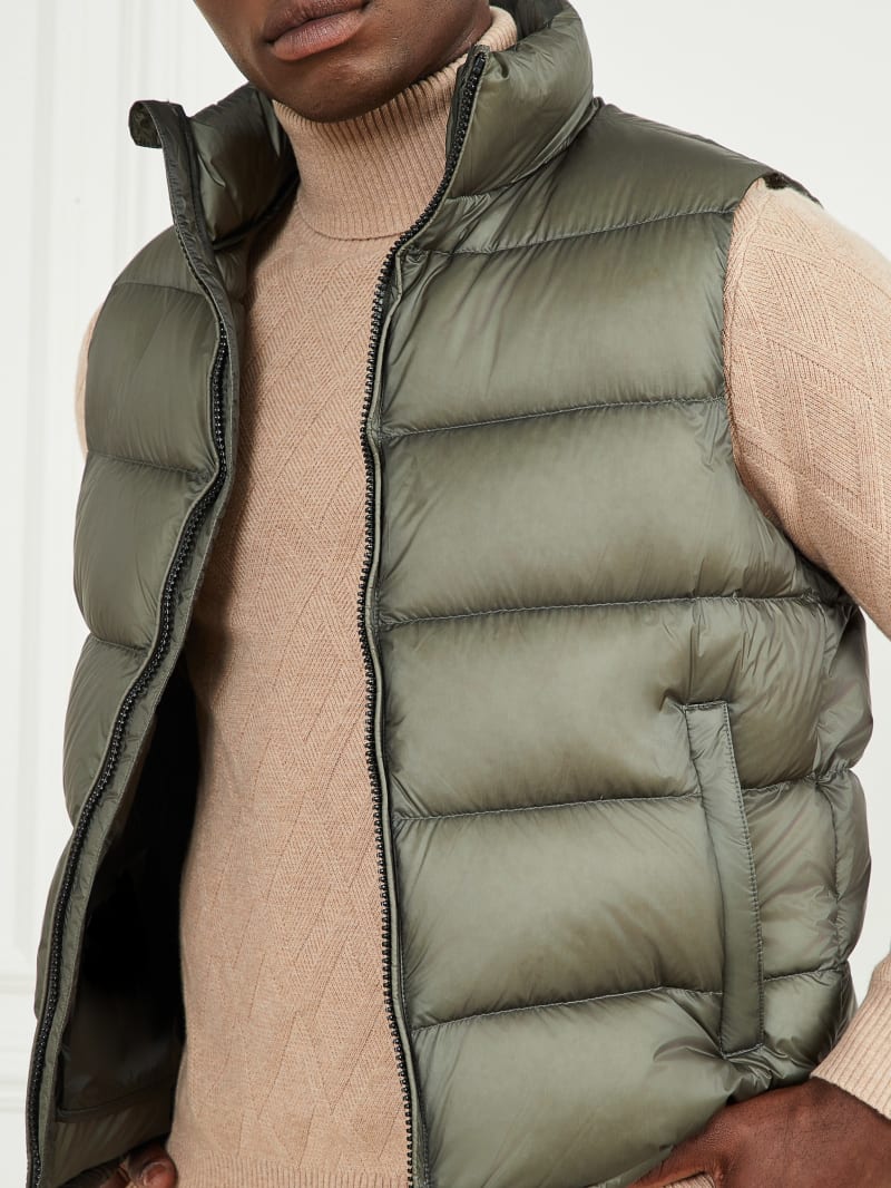 Guess Down Puffer Vest - Hunter Green Guess Down Puffer Vest - Hunter Green