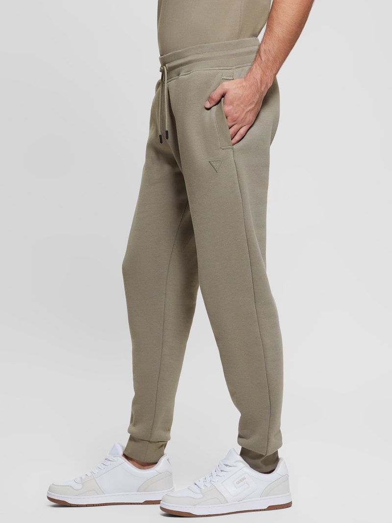 Guess Eco Aldwin Logo Pants - Mossy Green Guess Eco Aldwin Logo Pants - Mossy Green