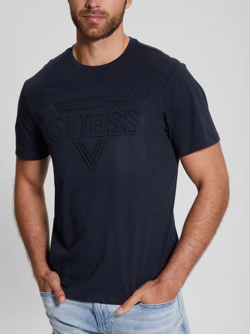 Guess Eco Embossed Logo Tee - Bleu &eacute;L&eacute;Gant