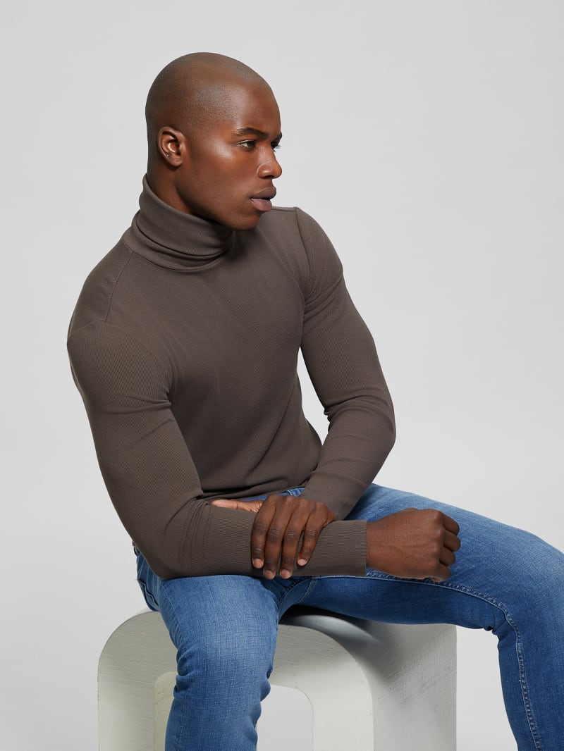 Guess Mateo Turtleneck Tee - Chocolate Brownie Guess Mateo Turtleneck Tee - Chocolate Brownie