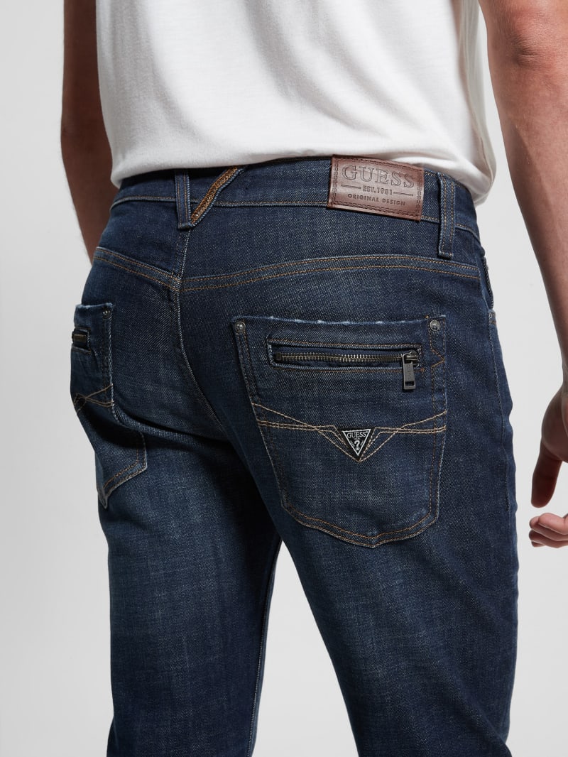 Guess Regular Straight Jeans - Stillwater Guess Regular Straight Jeans - Stillwater