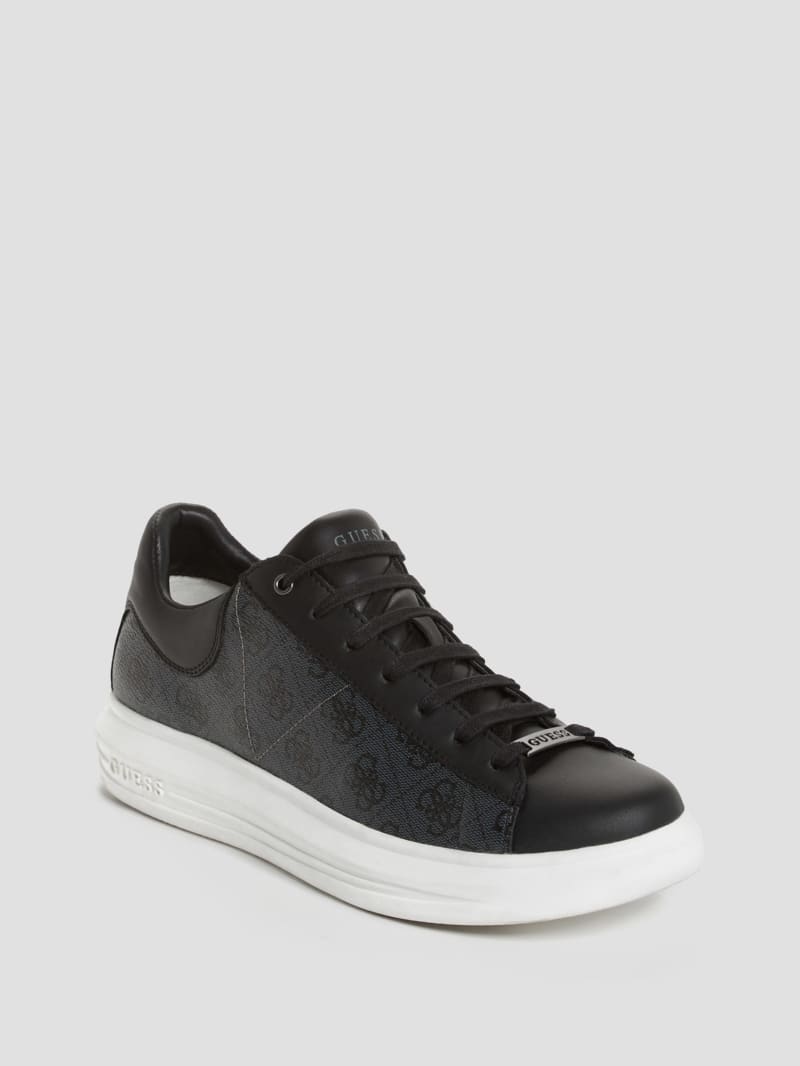 Guess Vibo Quattro G Low-Top Sneakers - Black Patent Guess Vibo Quattro G Low-Top Sneakers - Black Patent