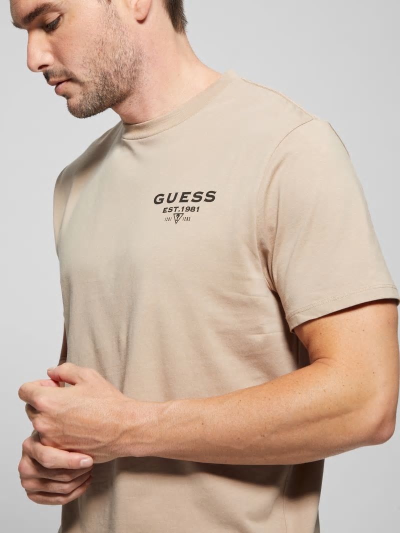Guess Eco Signature Tee - Neutral Sand Guess Eco Signature Tee - Neutral Sand