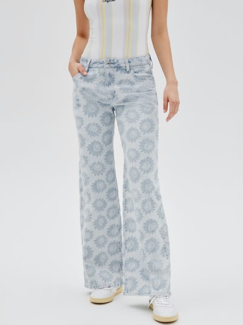 Guess GUESS Originals Daisy Wide-Leg Jeans - Floral Print Guess GUESS Originals Daisy Wide-Leg Jeans - Floral Print