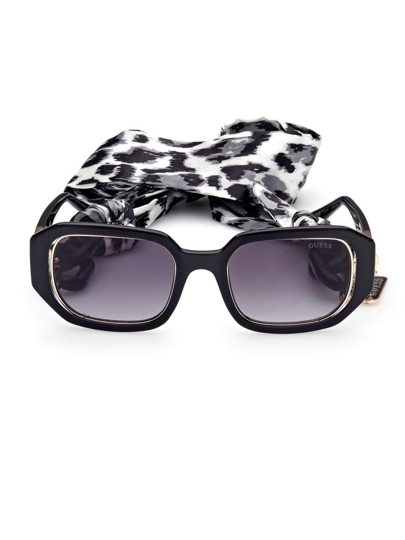 Guess Rectangle Sunglasses - Silver Guess Rectangle Sunglasses - Silver
